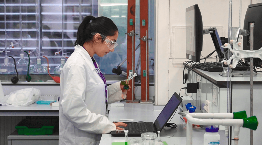Four premier universities in chemistry education