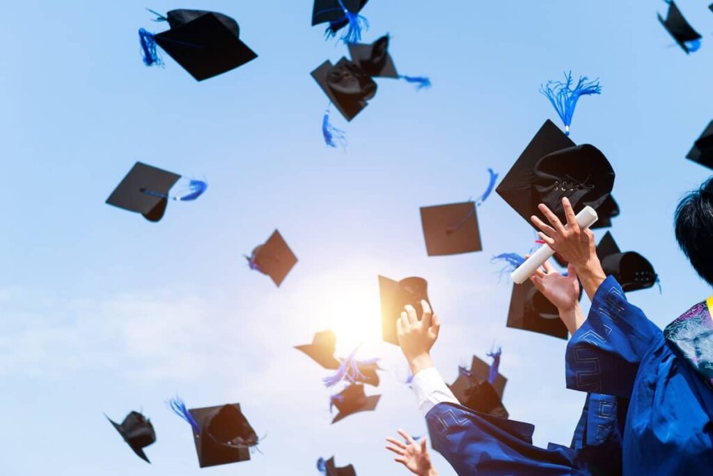 How to pick a Canadian school and program to be eligible for a post-graduation work permit
