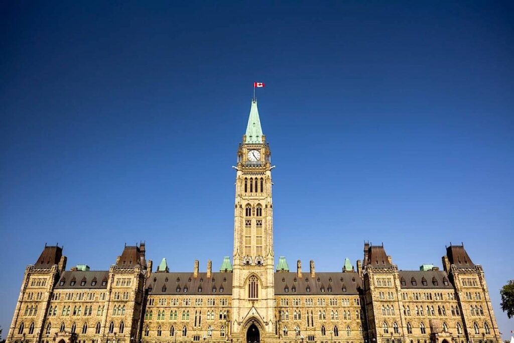 BREAKING: New bill would rein in asylum claims